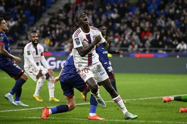 里程碑夜！那不勒斯篮板制胜，法国杯今晚刷纪录，球迷炸锅，球探报告显示潜力的简单介绍-开云平台