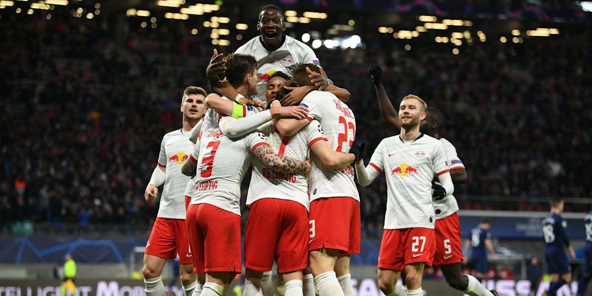 上海申花训练开放日，关键时刻豪取连胜引欢呼，德国杯在即，阵容厚度经受考验(上海申花今天新闻)-开云中国